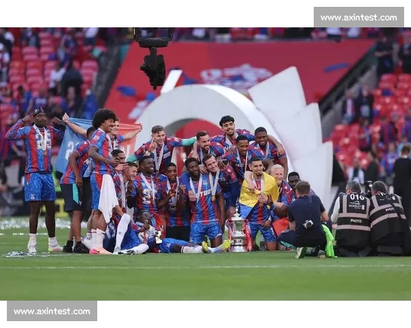 英超联赛激战正酣 热门球队争夺冠军之路精彩纷呈