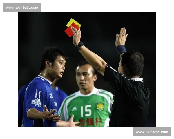 足球比赛中红黄牌规则含义与判罚影响全解析及其机制探讨背后逻辑 - 副本 (5) - 副本 - 副本